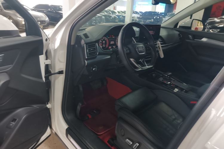 Used Audi Q5L 2023 40T Fashionable and Dynamic Edition Driver Seat
