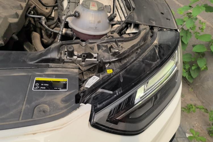 Used Audi Q5L 2023 40T Fashionable and Dynamic Edition Engine Bay Left