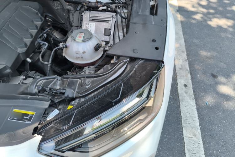 Used Audi Q5L 2023 40T Fashionable and Dynamic Edition Engine Bay Left