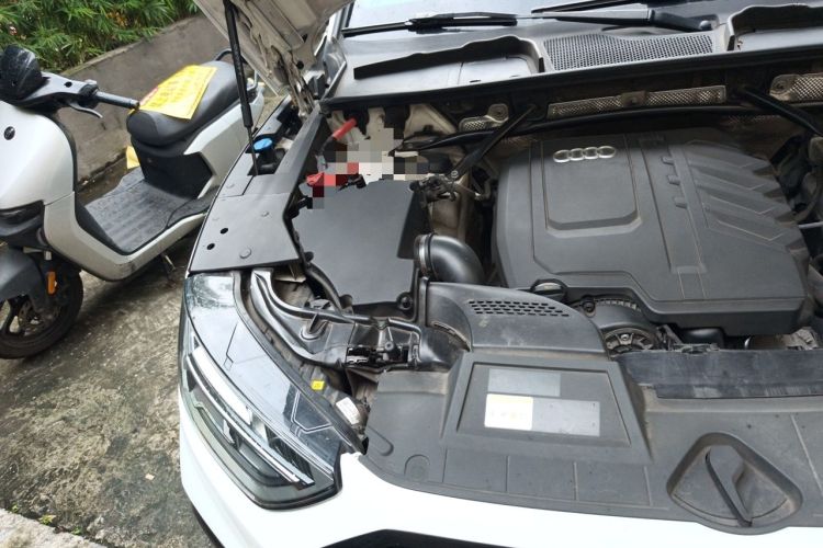 Used Audi Q5L 2023 45T Luxury Dynamic Model Engine Bay Right