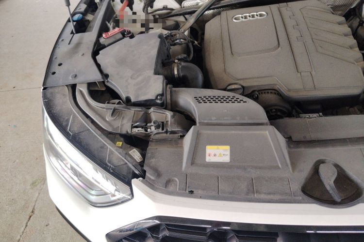 Used Audi Q5L 2023 40T Luxury Dynamic Model Engine Bay Right