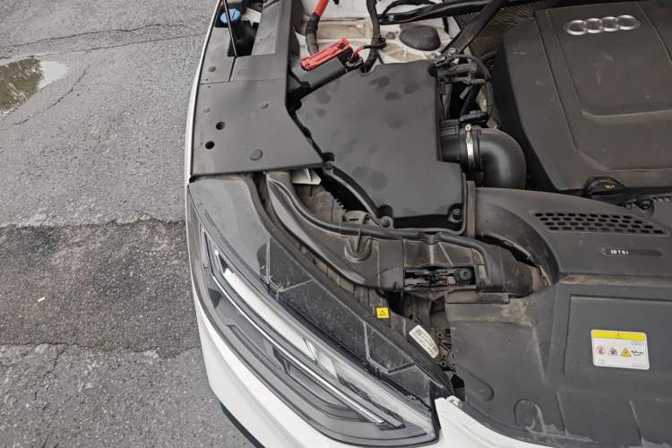 Used Audi Q5L 2023 40T Luxury Dynamic Model Engine Bay Right
