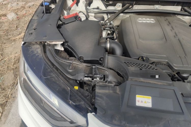 Used Audi Q5L 2023 40T Luxury Dynamic Model Engine Bay Right