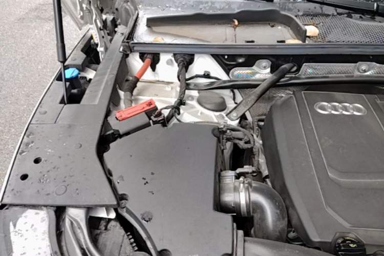 Used Audi Q5L 2023 40T Luxury Dynamic Model Engine Bay Right