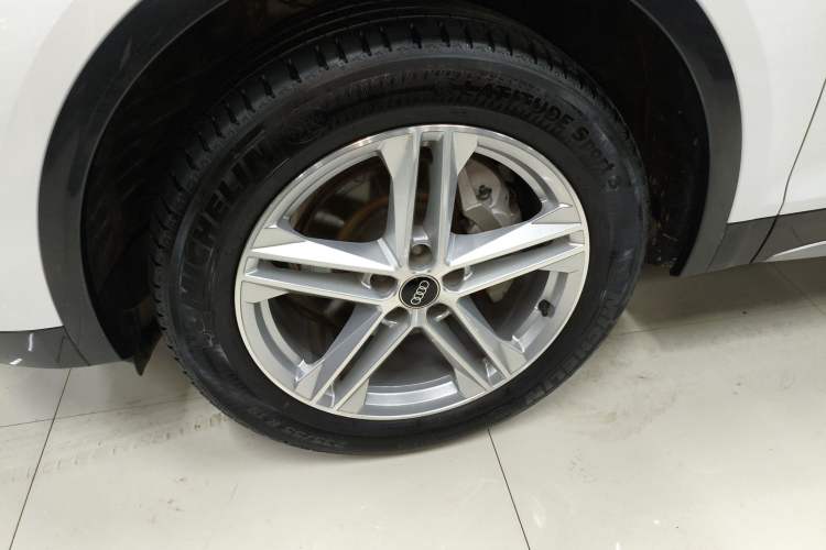 Used Audi Q5L 2023 40T Fashionable and Elegant Version Exterior 3