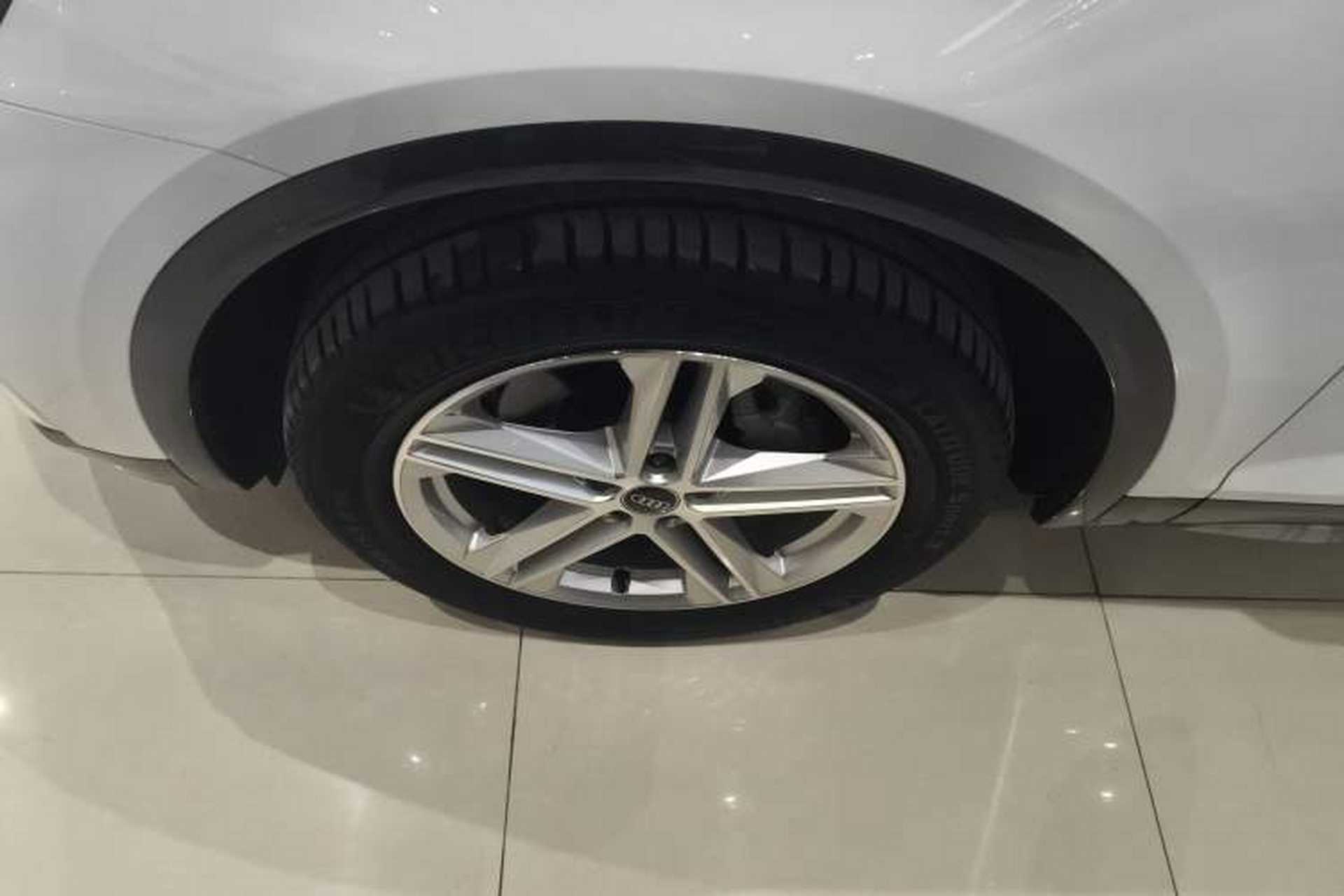Used Audi Q5L 2023 40T Fashionable and Elegant Version Exterior 3