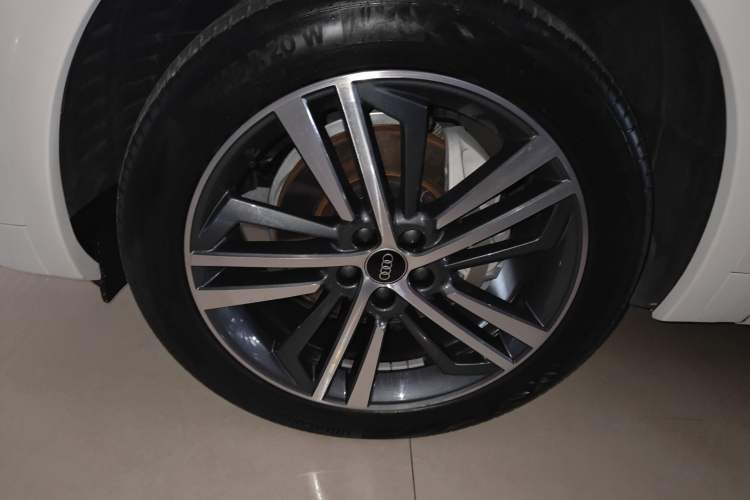 Used Audi Q5L 2023 40T Fashionable and Dynamic Edition Exterior 4