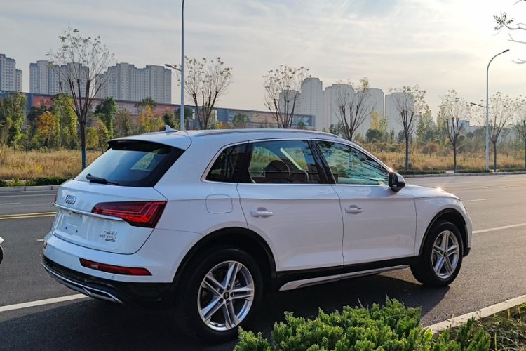 Used Audi Q5L 2023 40T Fashionable and Elegant Version Exterior 6