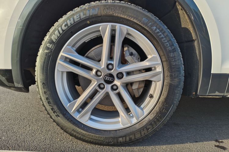 Used Audi Q5L 2023 40T Fashionable and Elegant Version Exterior 7