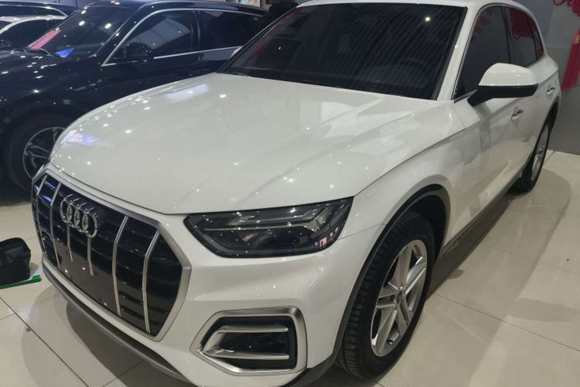 Used Audi Q5L 2023 40T Fashionable and Elegant Version Front Left 45 Deg