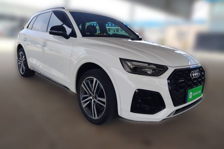 Used Audi Q5L 2023 40T Luxury Dynamic Model Front Right 45 Deg