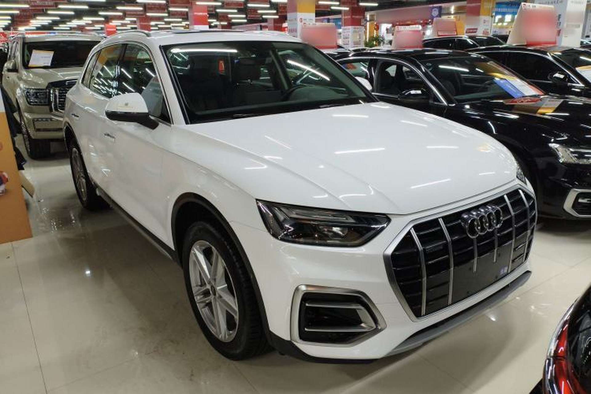 Used Audi Q5L 2023 40T Fashionable and Elegant Version Front Right 45 Deg