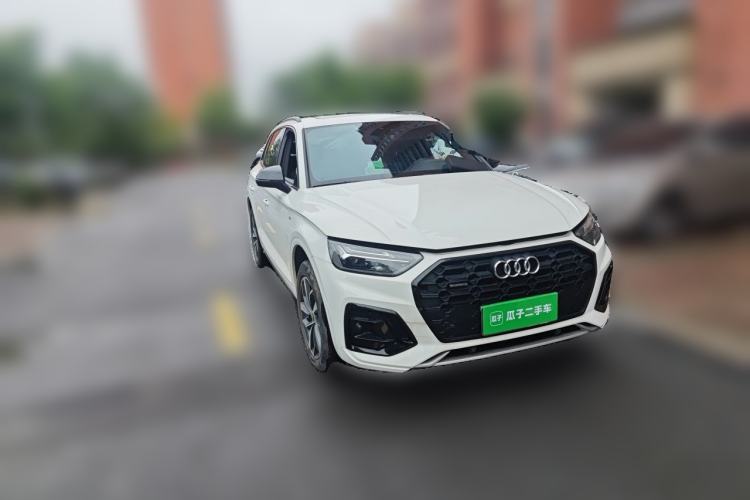 Used Audi Q5L 2023 40T Luxury Dynamic Model Front Right 45 Deg