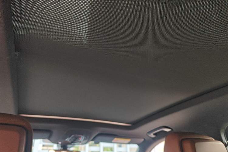 Used Audi Q5L 2023 40T Luxury Dynamic Model Headliner