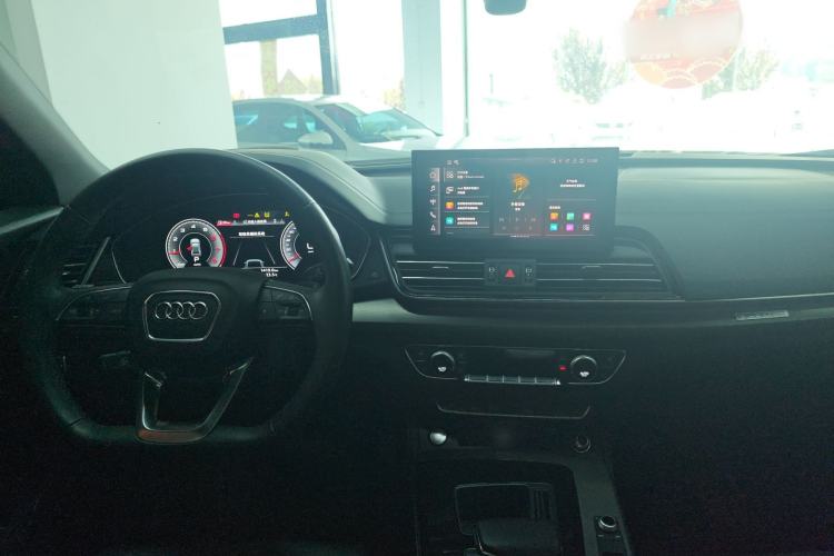 Used Audi Q5L 2023 40T Luxury Dynamic Model Interior 3