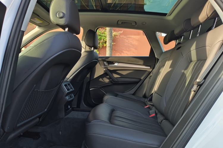 Used Audi Q5L 2023 40T Fashionable and Elegant Version Interior 5