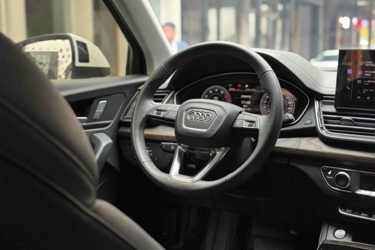 Used Audi Q5L 2023 40T Fashionable and Dynamic Edition Interior 5