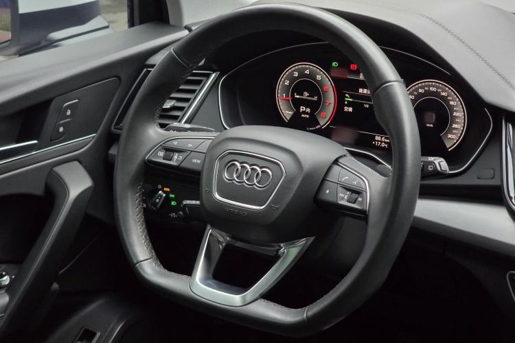 Used Audi Q5L 2023 40T Fashionable and Dynamic Edition Interior 7