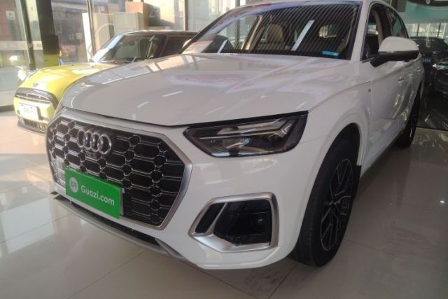 Ojetý Audi Q5L 2023 40T Fashionable and Dynamic Edition