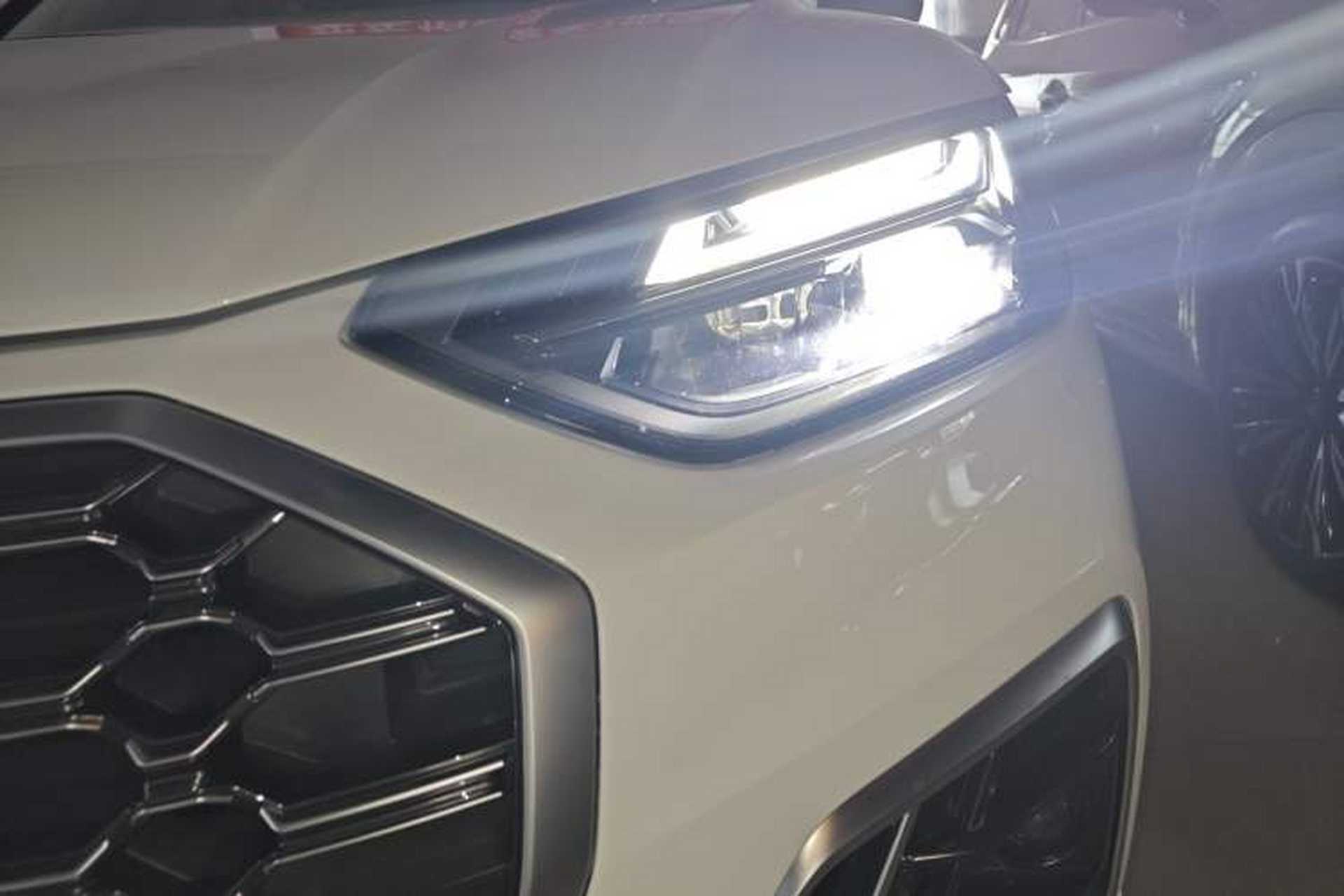 Used Audi Q5L 2023 40T Fashionable and Dynamic Edition Left Front Headlight