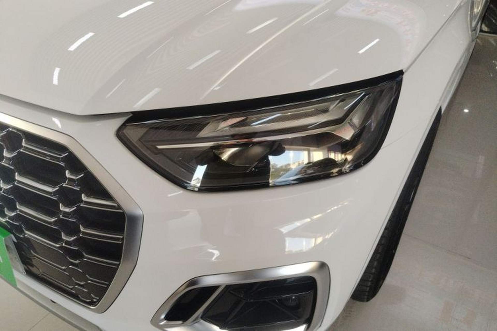 Used Audi Q5L 2023 40T Fashionable and Dynamic Edition Left Front Headlight