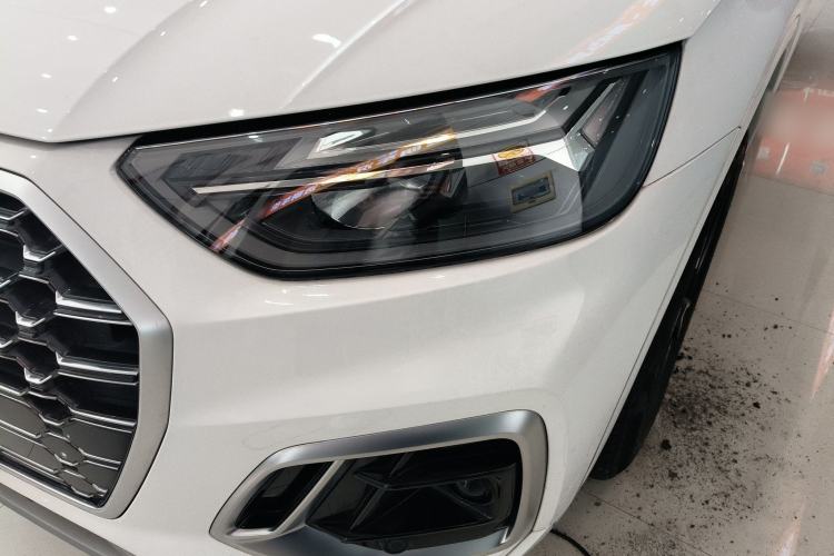Used Audi Q5L 2023 40T Fashionable and Dynamic Edition Left Front Headlight