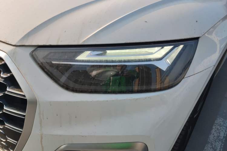 Used Audi Q5L 2023 40T Fashionable and Dynamic Edition Left Front Headlight