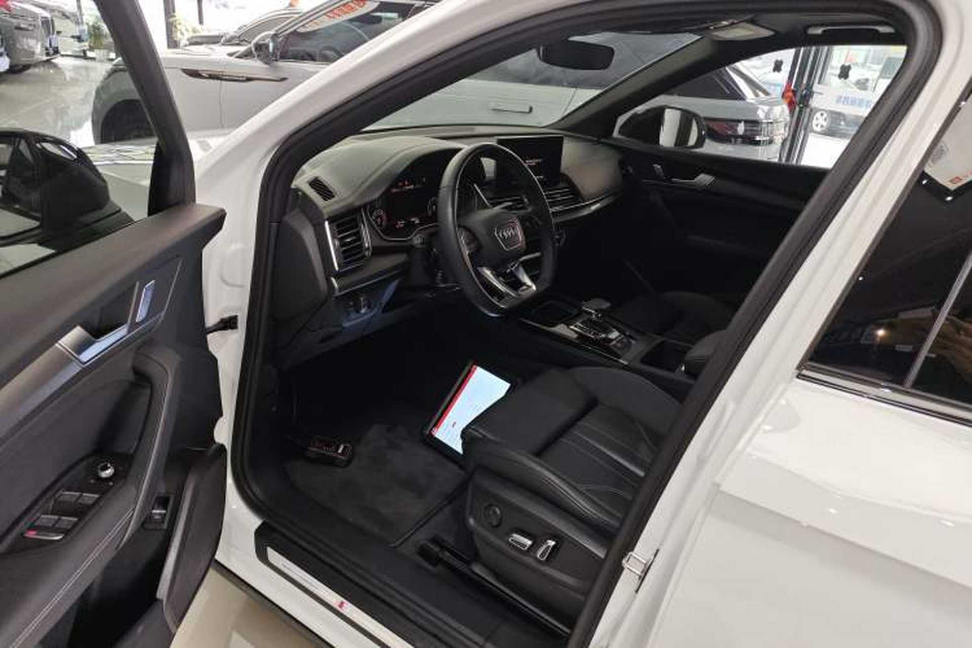 Used Audi Q5L 2023 40T Luxury Dynamic Model Left Front Seat