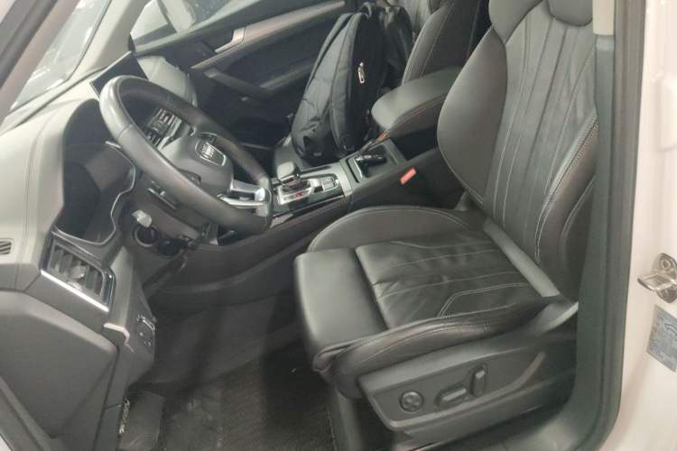 Used Audi Q5L 2023 40T Fashionable and Dynamic Edition Left Front Seat
