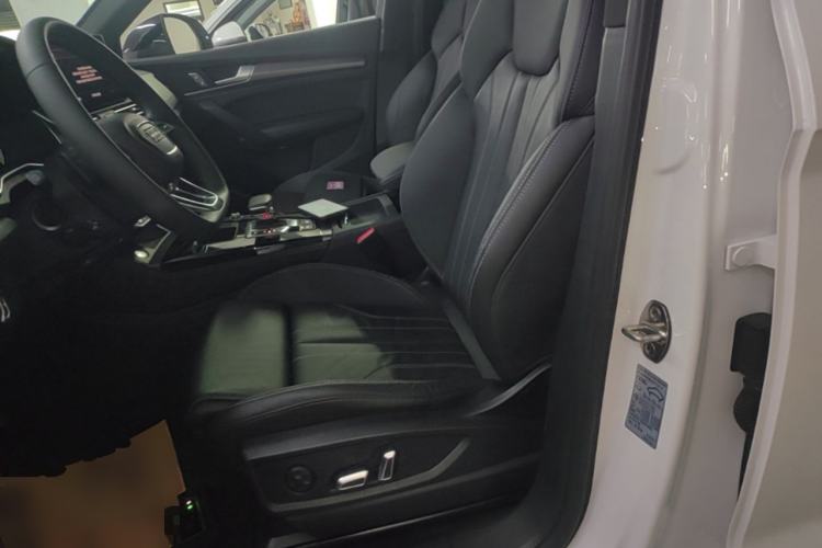 Used Audi Q5L 2023 40T Luxury Dynamic Model Left Front Seat