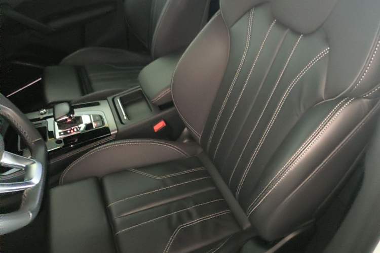 Used Audi Q5L 2023 45T Luxury Dynamic Model Left Front Seat