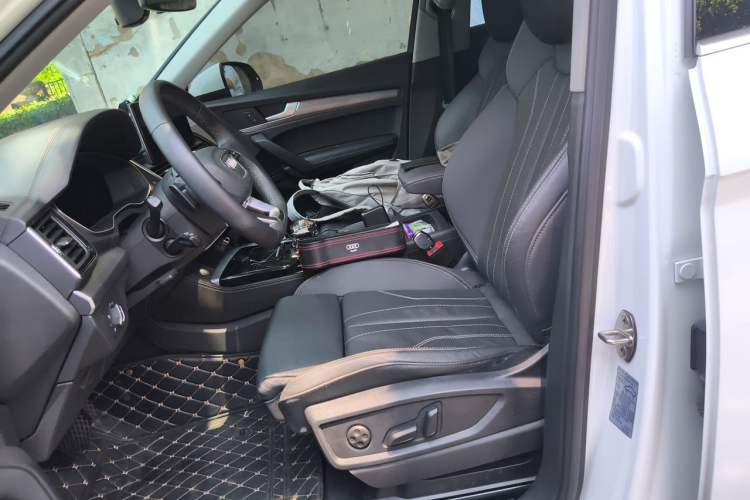 Used Audi Q5L 2023 40T Fashionable and Dynamic Edition Left Front Seat