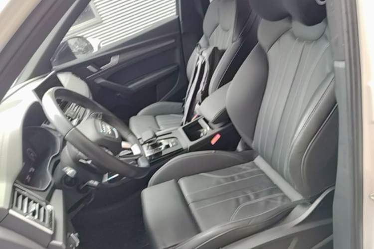 Used Audi Q5L 2023 40T Luxury Dynamic Model Left Front Seat