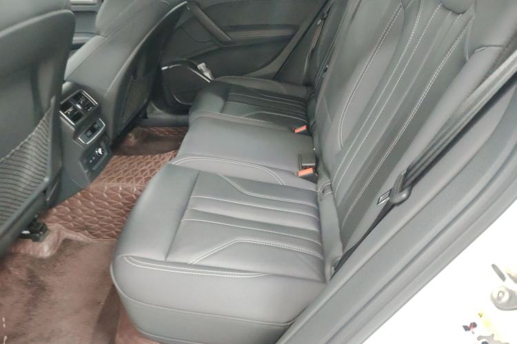 Used Audi Q5L 2023 40T Luxury Dynamic Model Left Rear Seat
