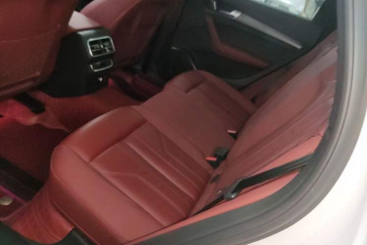 Used Audi Q5L 2023 40T Luxury Dynamic Model Left Rear Seat