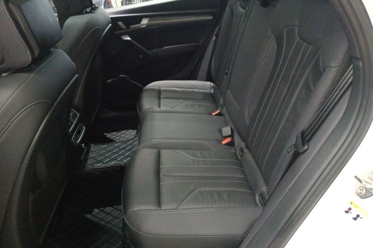 Used Audi Q5L 2023 40T Luxury Dynamic Model Left Rear Seat
