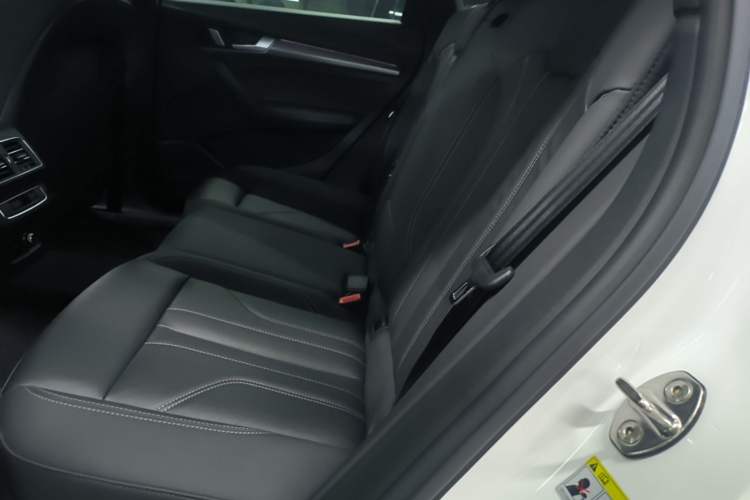 Used Audi Q5L 2023 45T Luxury Dynamic Model Left Rear Seat