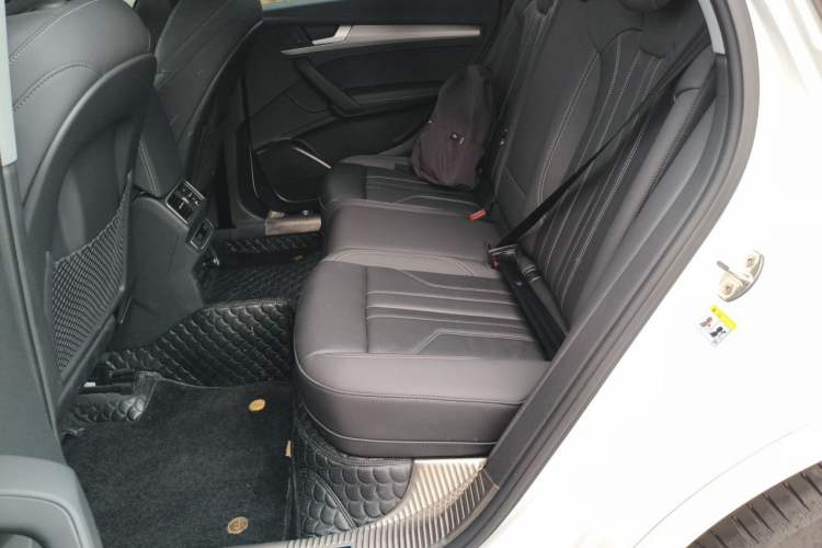 Used Audi Q5L 2023 40T Fashionable and Dynamic Edition Left Rear Seat