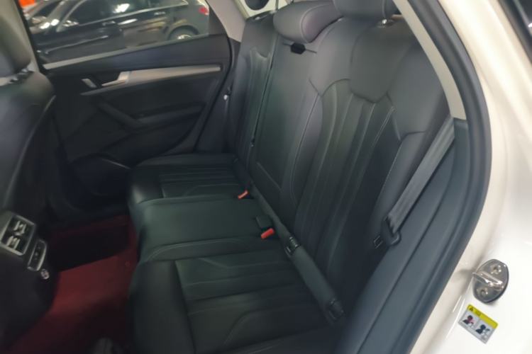 Used Audi Q5L 2023 40T Fashionable and Dynamic Edition Left Rear Seat