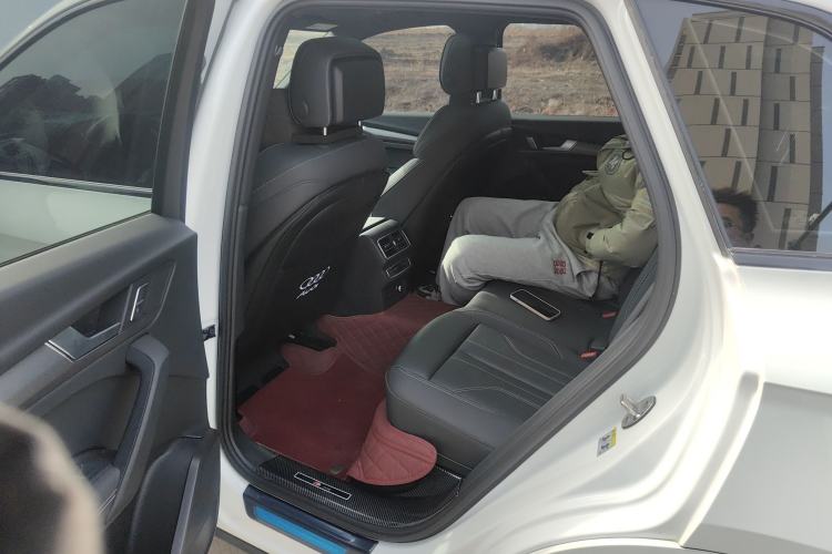Used Audi Q5L 2023 40T Luxury Dynamic Model Left Rear Seat