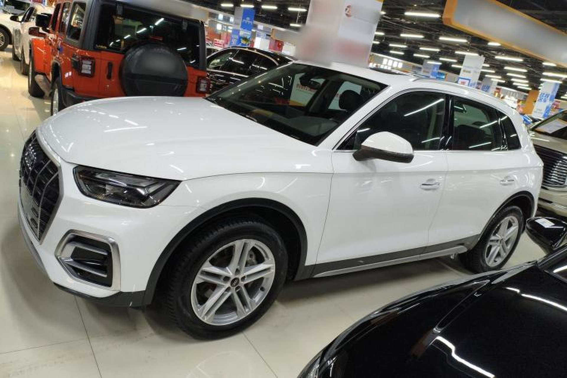Used Audi Q5L 2023 40T Fashionable and Elegant Version Left Side