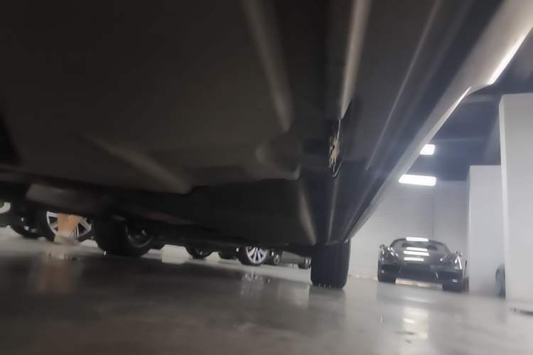 Used Audi Q5L 2023 40T Fashionable and Dynamic Edition Left Side Sill