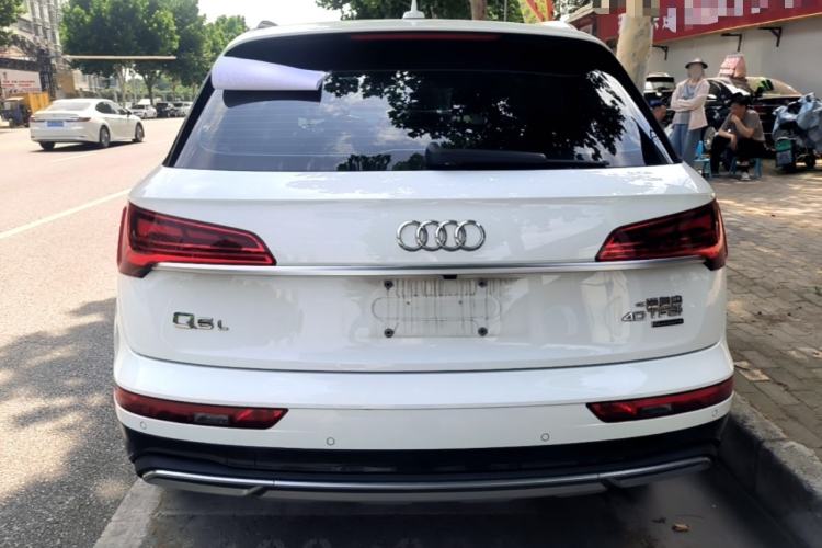 Used Audi Q5L 2023 40T Fashionable and Elegant Version Rear