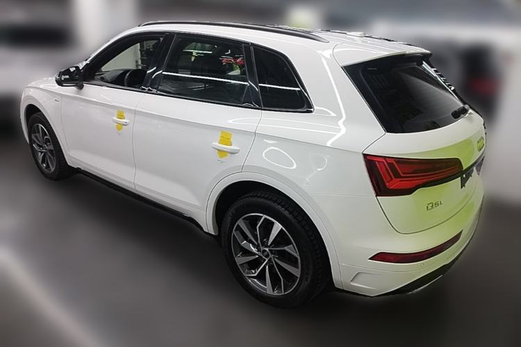 Used Audi Q5L 2023 40T Luxury Dynamic Model Rear Left 45 Deg