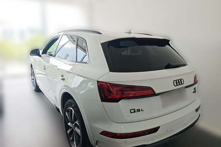 Used Audi Q5L 2023 40T Luxury Dynamic Model Rear Left 45 Deg