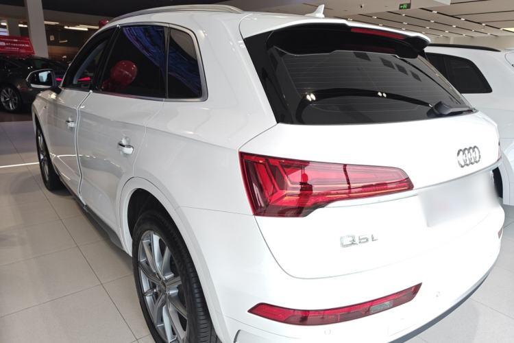 Used Audi Q5L 2023 40T Fashionable and Dynamic Edition Rear Left 45 Deg