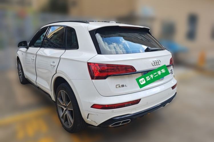 Used Audi Q5L 2023 40T Luxury Dynamic Model Rear Left 45 Deg