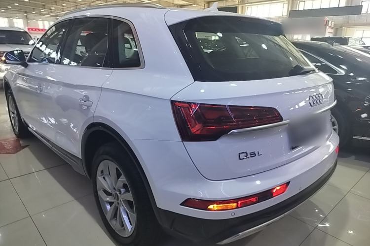 Used Audi Q5L 2023 40T Luxury Elegant Model Rear Left 45 Deg