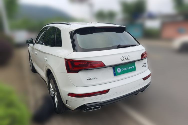 Used Audi Q5L 2023 40T Luxury Dynamic Model Rear Left 45 Deg