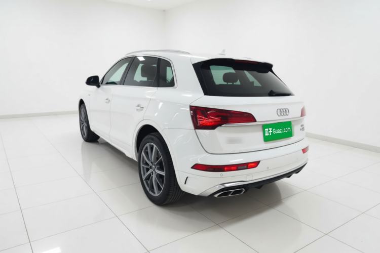 Used Audi Q5L 2023 40T Fashionable and Dynamic Edition Rear Left 45 Deg